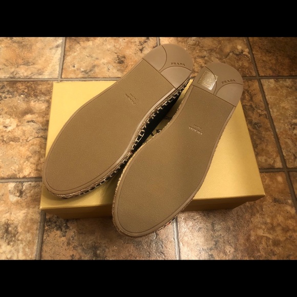Prada Loafer size 37.5 - Picture 6 of 7